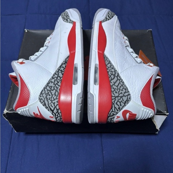 Jordan 3 Retro Fire Red 2022 Size 11 main image 4